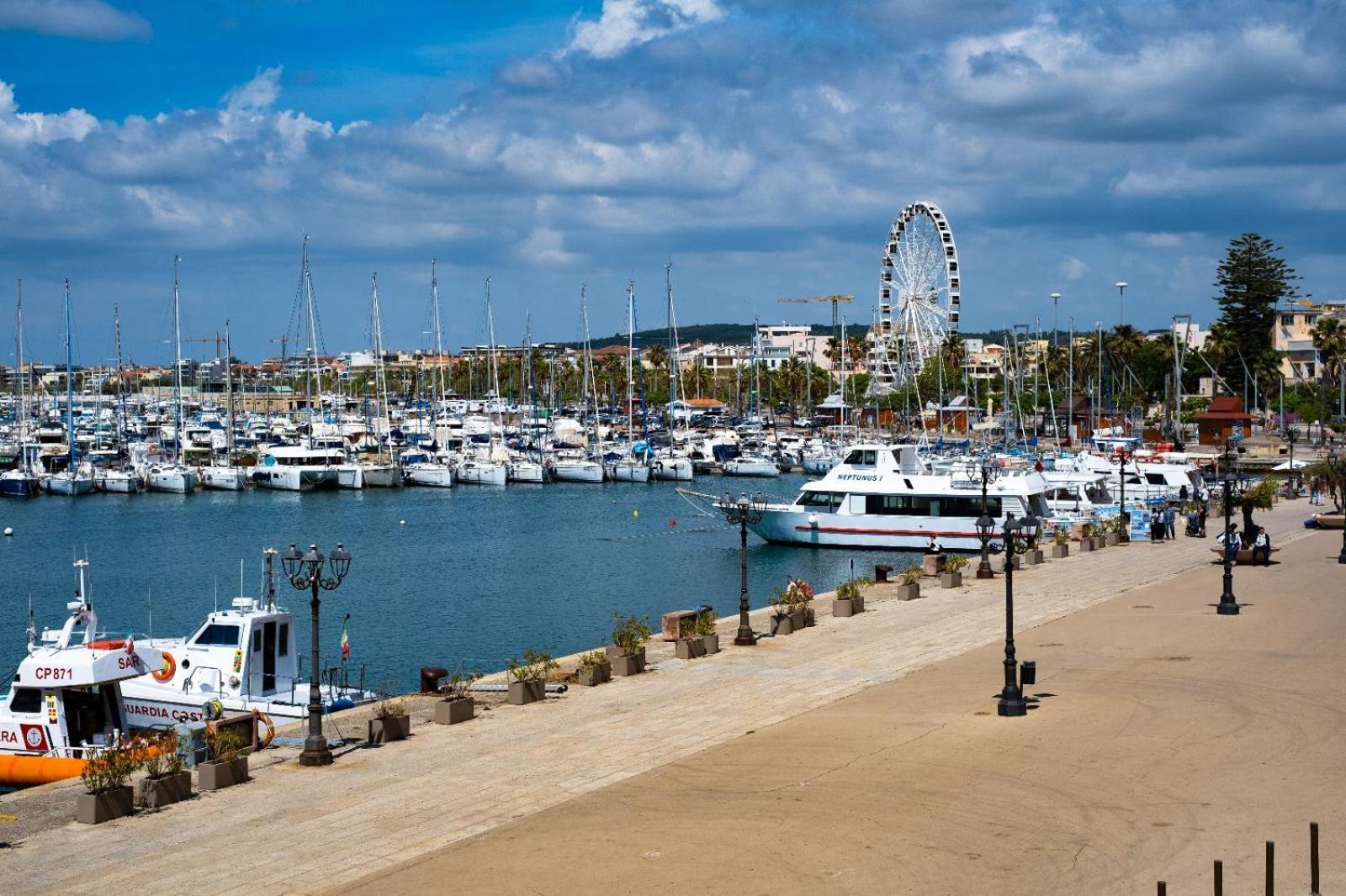 Hotel Houseboat Sardinia Alghero Esterno foto